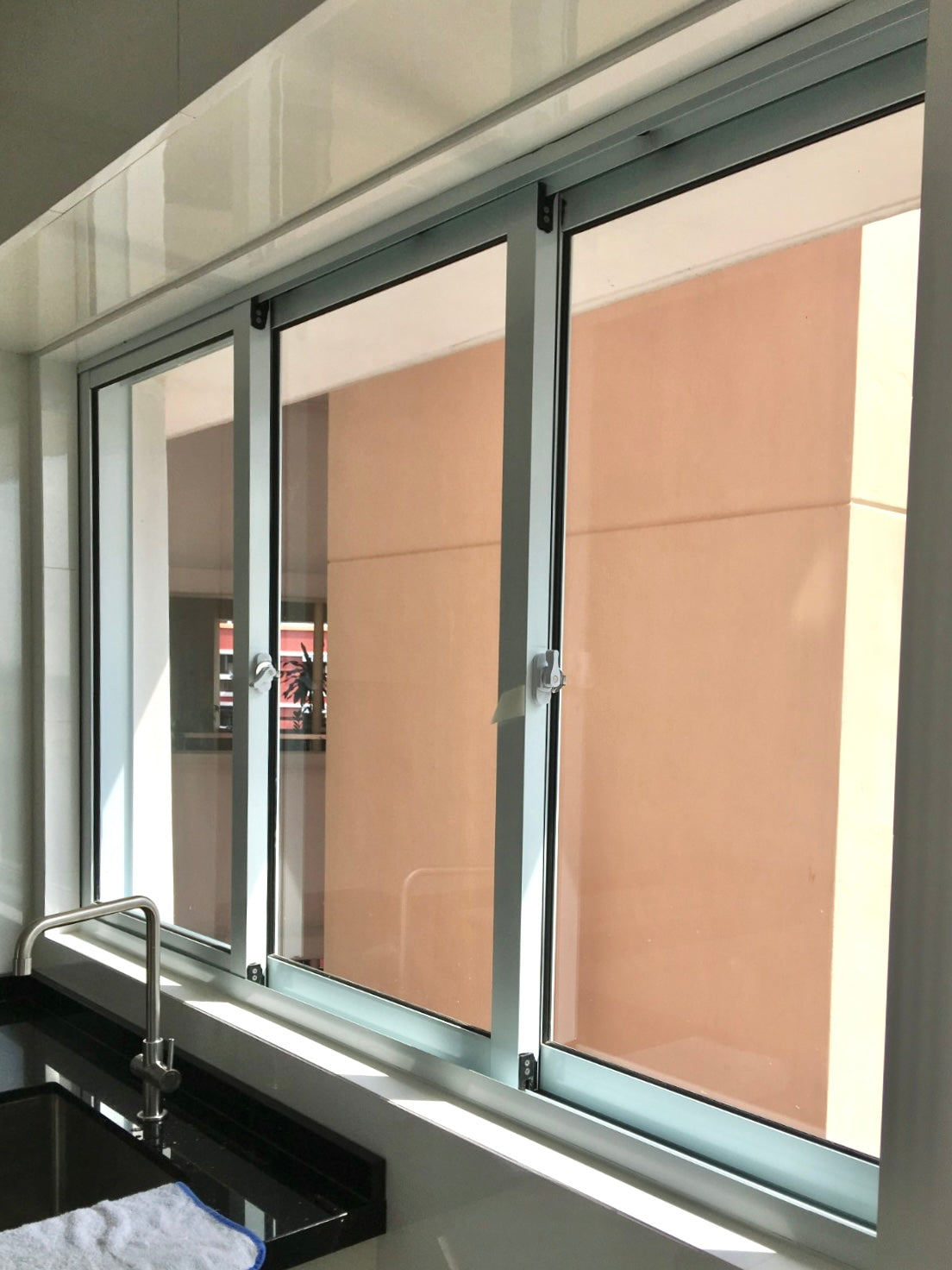 Sliding Window (3 Panel 3 Way Track)